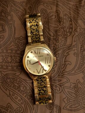 Betsey Johnson Gold Tone Watch with Leopard-Print Links and Pink Second Hand